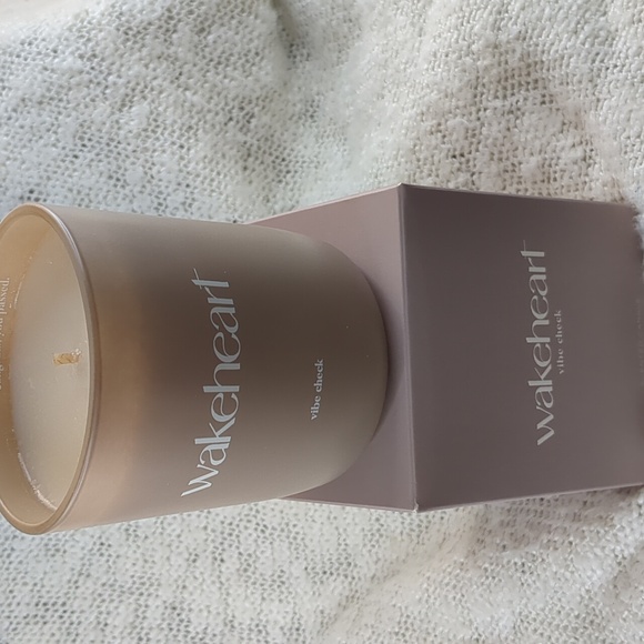 Wakeheart Candle in Vibe Check, 8oz Hand poured Candle - Picture 14 of 14